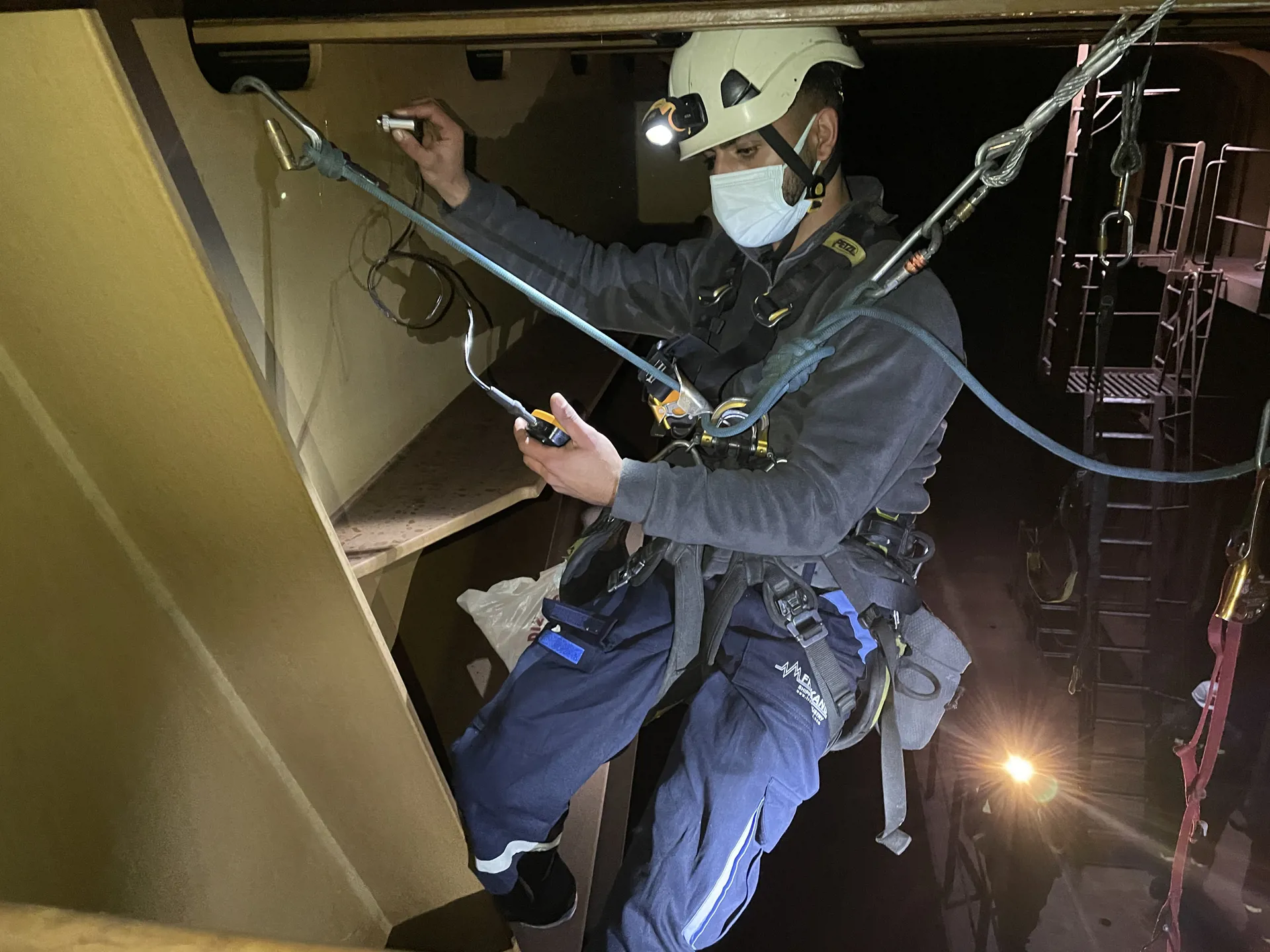 Tankerli Gemi Silolarında NDT ve Rope Access Hizmetleri | Tahribatsız Muayene Erişim Çözümleri | Polat Hizmet